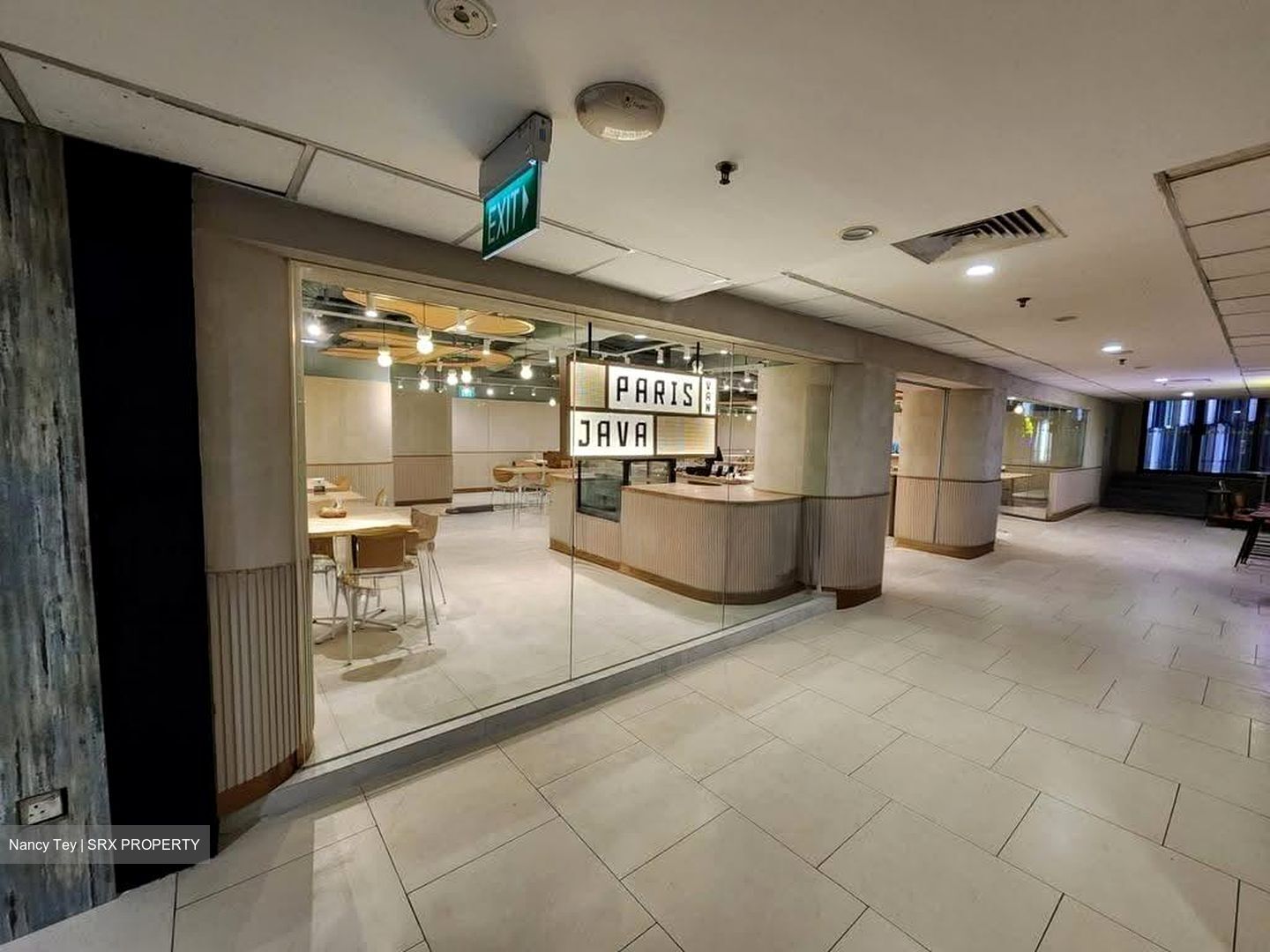 Lucky Plaza (D9), Retail #618127391